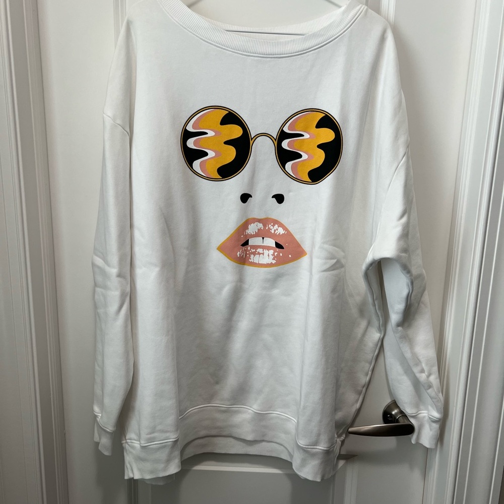 EUC WILDFOX oversized sweatshirt